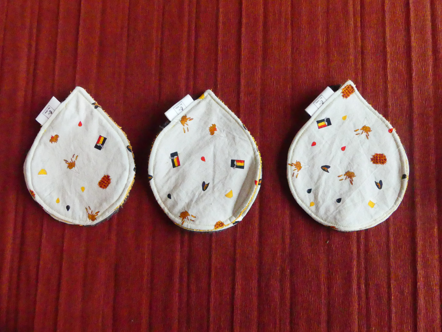 PROMO ! 2 lots de 2 lingettes lavable "goutte" + 1 Gratuit